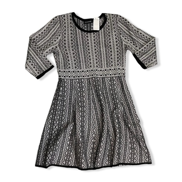 NWT Nina Leonard Print Fit & Flare Knit Sweater Dress Geometric New Black White - Picture 8 of 9